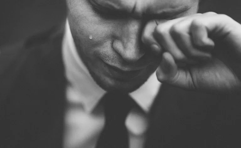 Crying gives lightness and courage. shabash pakistan blogs in urdu
