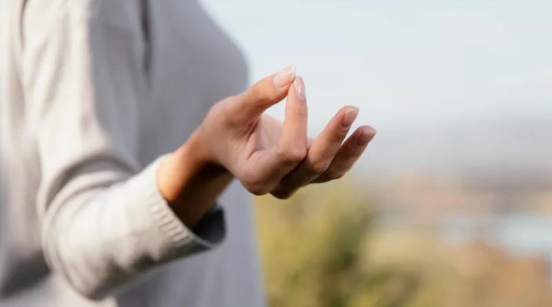 How can one find peace and blessings even with limited funds shabash pakistan blogs in urdu سکون اور برکت